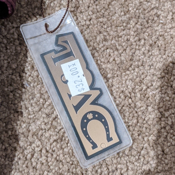 NWT: burgundy small cross body purse - Picture 2 of 6